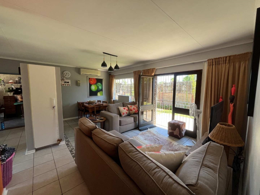 2 Bedroom Property for Sale in Die Rand Northern Cape